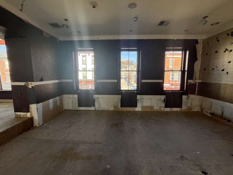 4348-50 Main St, Philadelphia, PA for sale - Interior Photo - Image 3 of 10