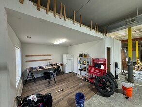 4011 W Outer Rd, Arnold, MO à louer Photo intérieure- Image 2 de 10