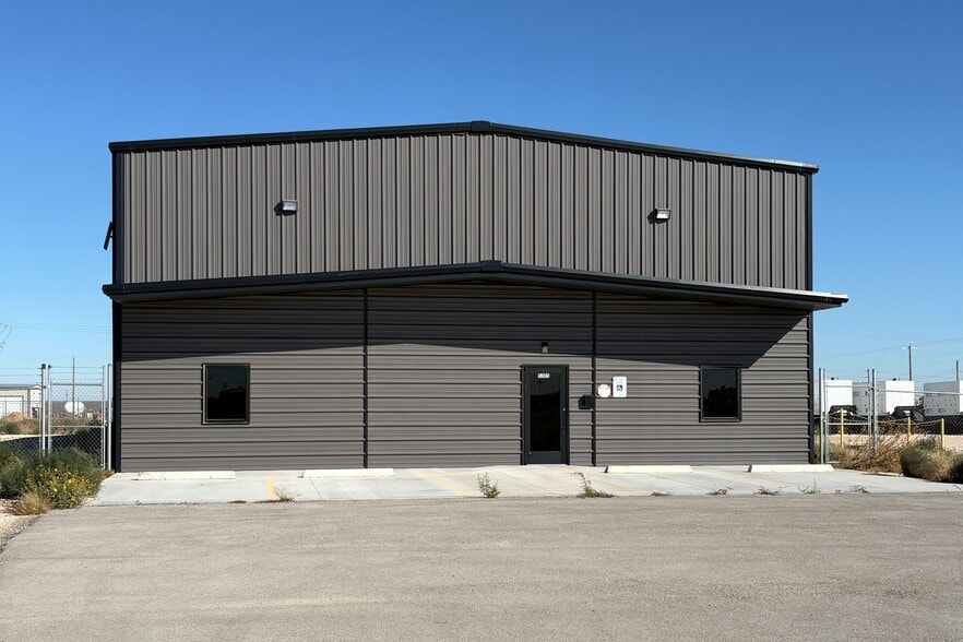 5305 South County Road 1268, Midland, TX for lease - Building Photo - Image 2 of 7