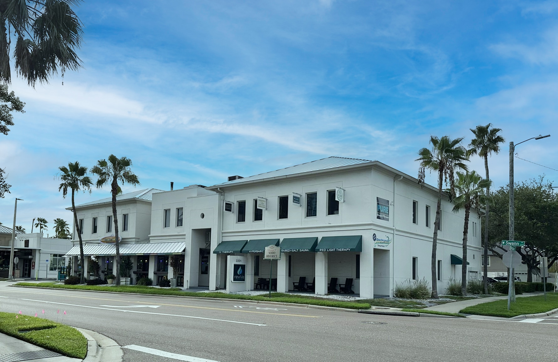 2201 W Swann Ave, Tampa, FL for lease Primary Photo- Image 1 of 5