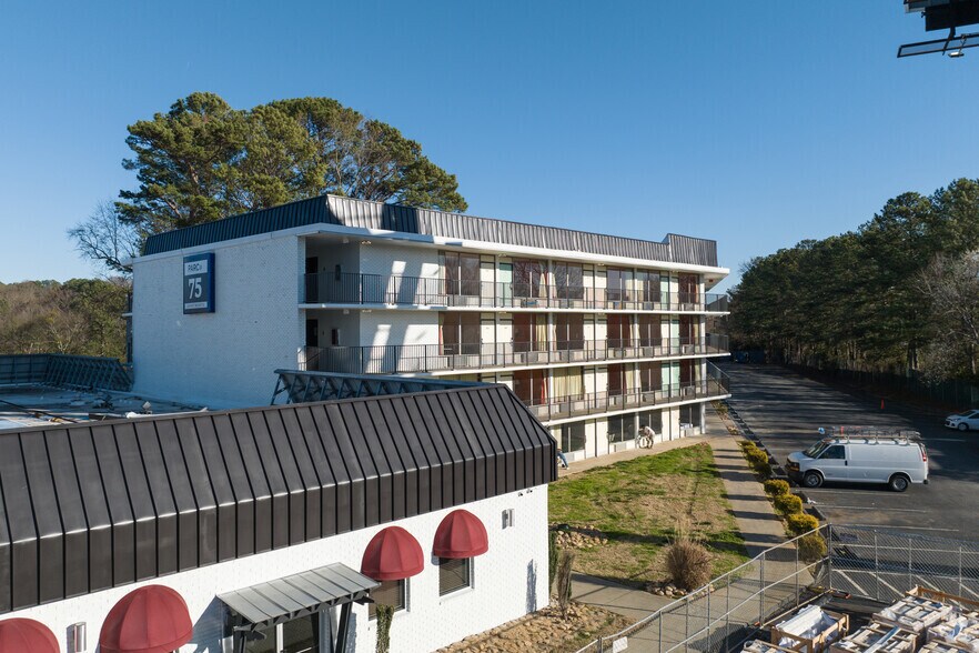 2360 Delk Rd SE, Marietta, GA à vendre - Photo principale - Image 1 de 4