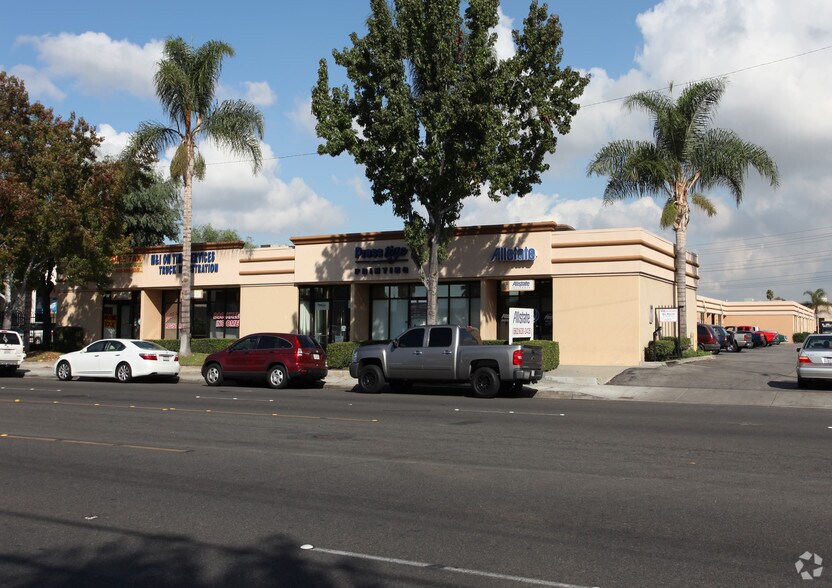 7625 Rosecrans Ave, Paramount, CA à louer - Photo du bâtiment - Image 2 de 6