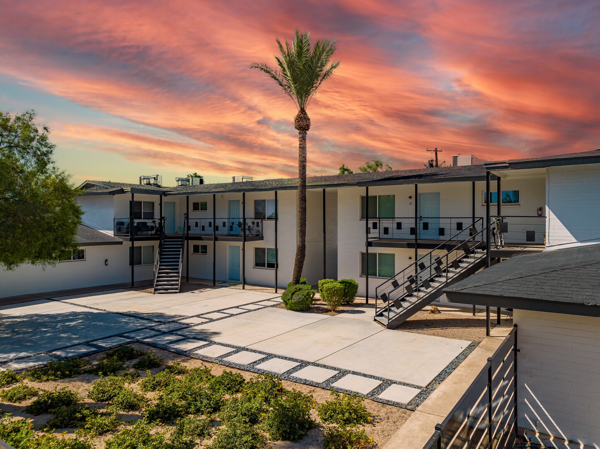 4120 N 45th Pl, Phoenix, AZ à vendre Photo principale- Image 1 de 1