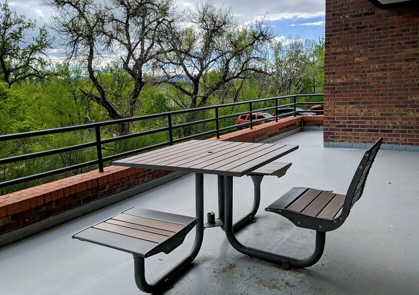 26 W Dry Creek Cir, Littleton, CO à louer - Photo intérieure - Image 3 de 16