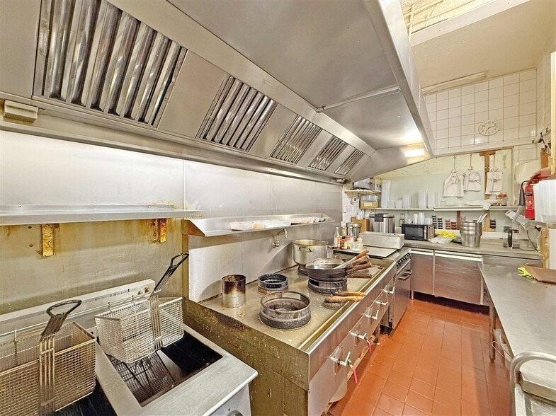 14-16 Marlborough St, Plymouth for sale - Interior Photo - Image 3 of 6