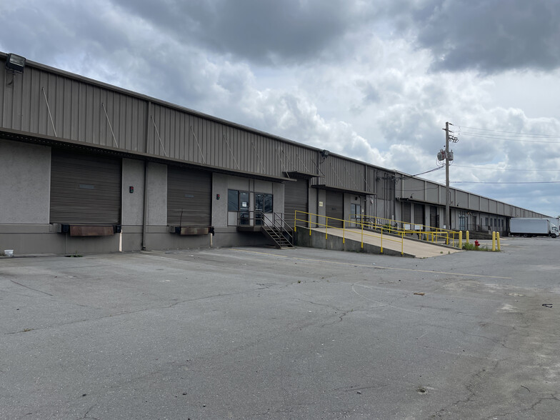 1900 W 65th St, Little Rock, AR for lease - Building Photo - Image 1 of 7