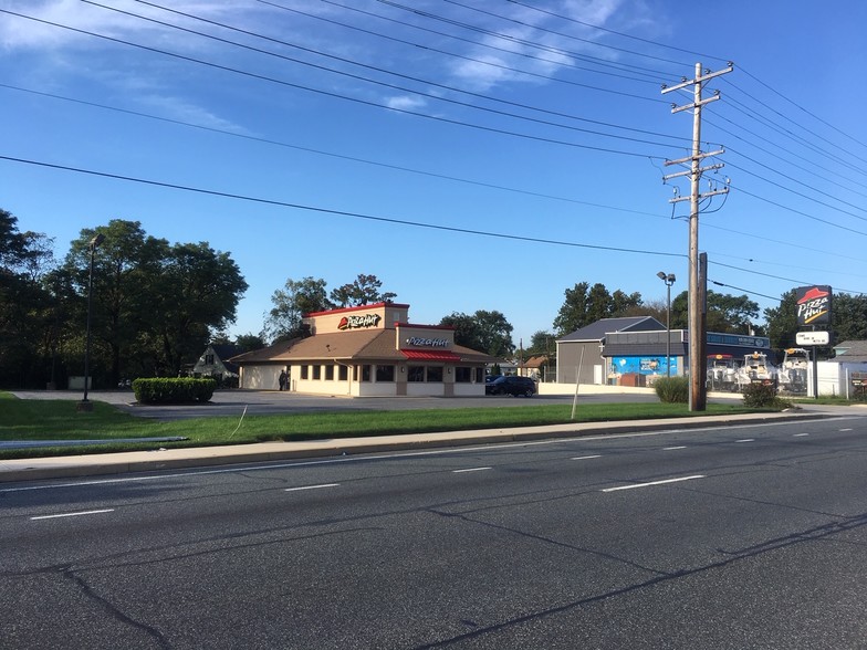 2004 Eastern Blvd, Middle River, MD for sale - Building Photo - Image 2 of 4