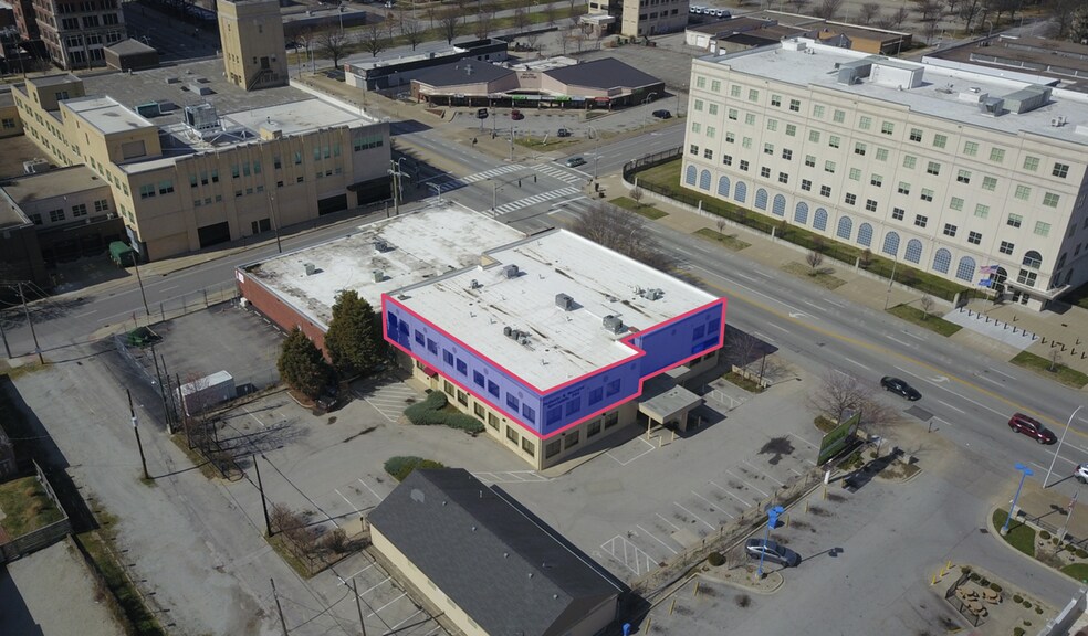 720 W Broadway, Louisville, KY à louer - Photo du bâtiment - Image 3 de 4