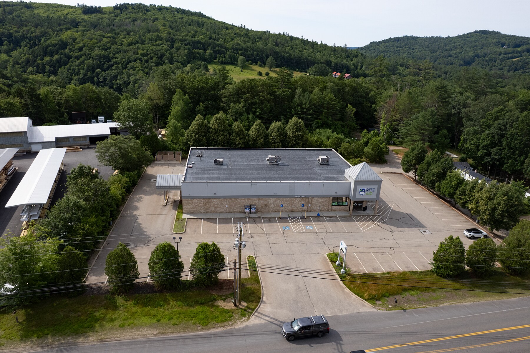 360 Summer St, Bristol, NH à vendre Photo principale- Image 1 de 1