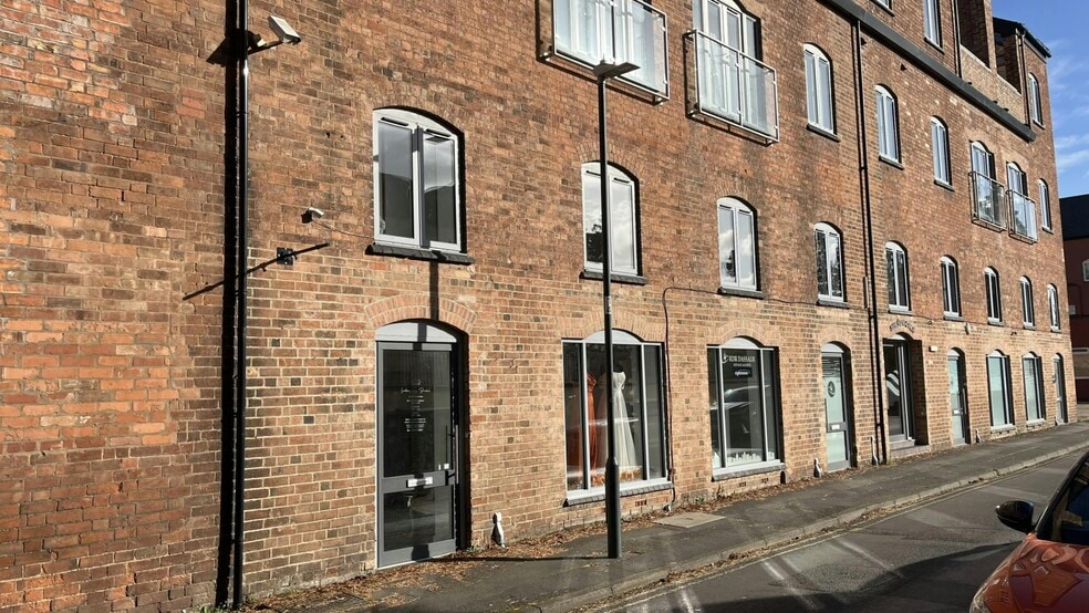 Wharf St, Warwick à louer - Photo du bâtiment - Image 2 de 16