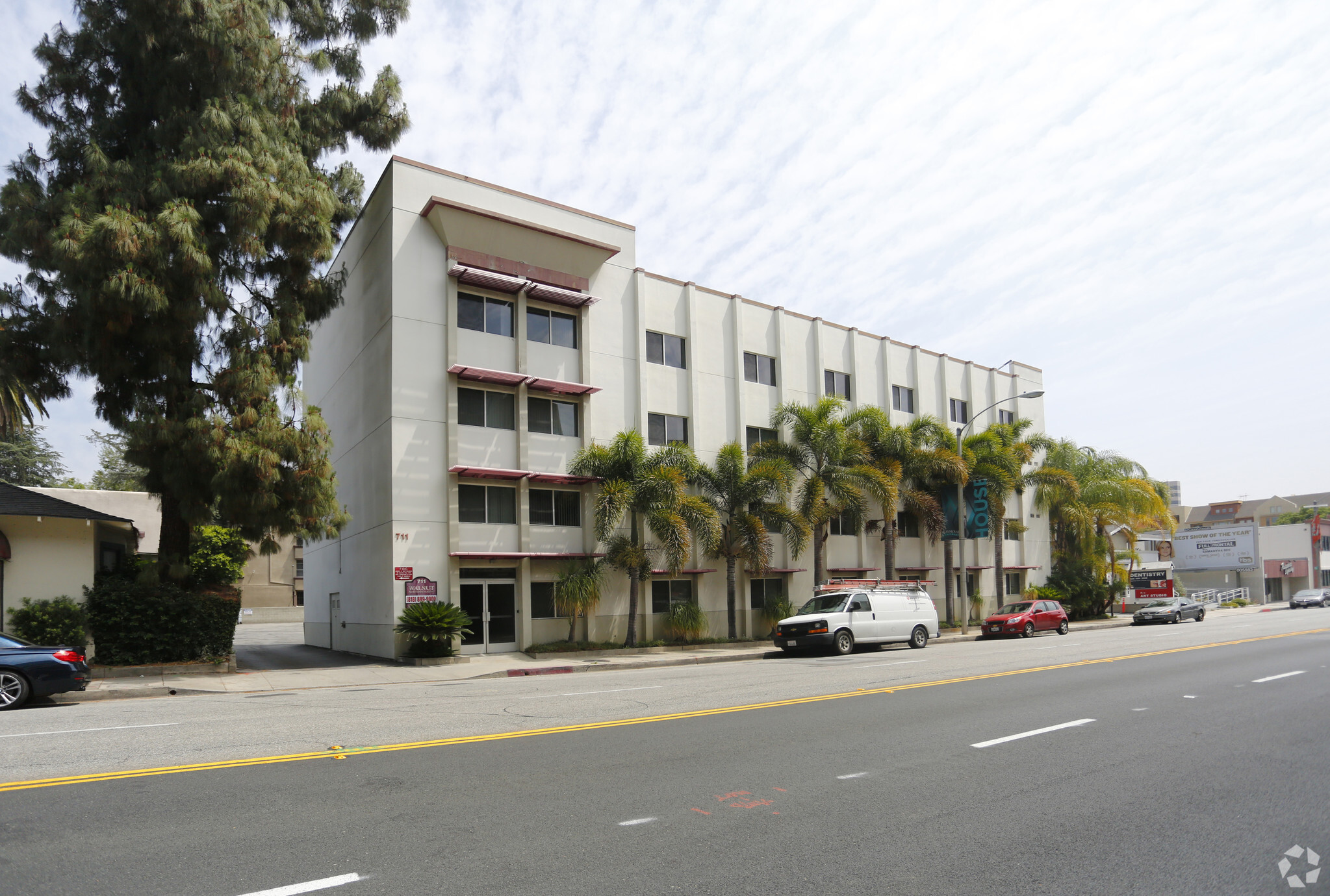 711-715 E Walnut St, Pasadena, CA for sale Primary Photo- Image 1 of 1