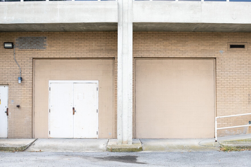 505 Fesslers Ln, Nashville, TN for lease - Building Photo - Image 3 of 16