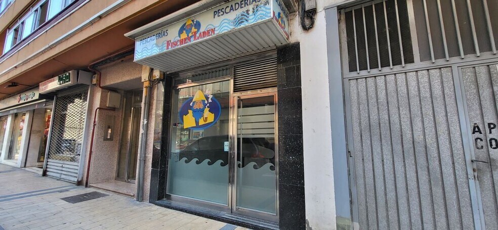 Calle de Joaquín María Jalón, 15, Valladolid, Valladolid à louer - Photo du bâtiment - Image 2 de 20