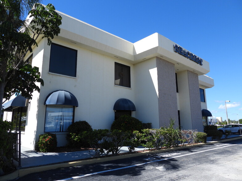 503 N Orlando Ave, Cocoa Beach, FL for lease - Building Photo - Image 1 of 10