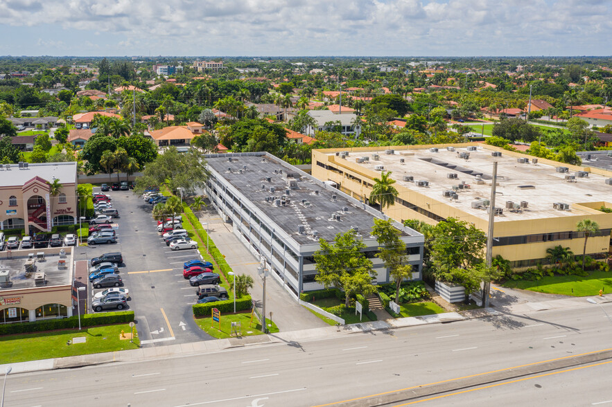 8360 W Flagler St, Miami, FL à vendre - Photo du bâtiment - Image 1 de 1