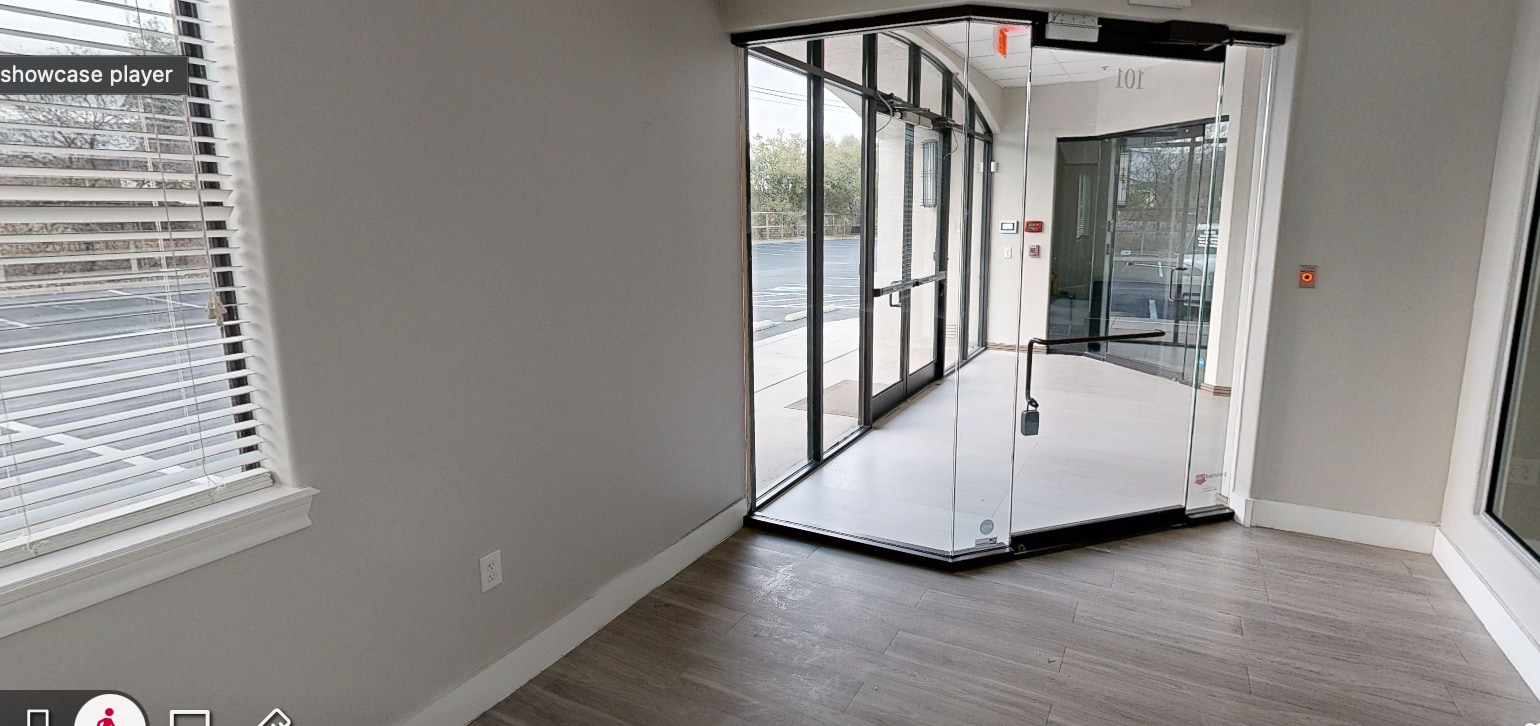 2511 N Loop 1604, San Antonio, TX à louer Photo intérieure- Image 1 de 9