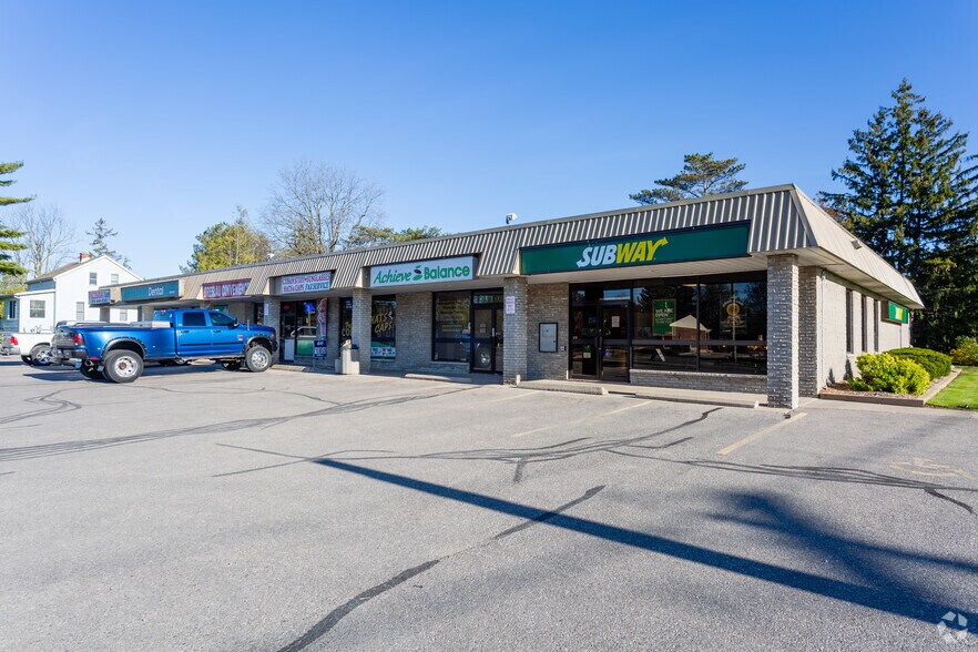 10 Dolman St, Breslau, ON for sale - Primary Photo - Image 1 of 1