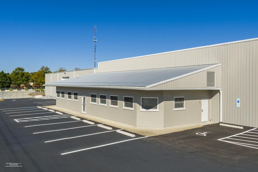 1918 W Virginia Ave, Crewe, VA for lease - Building Photo - Image 1 of 17