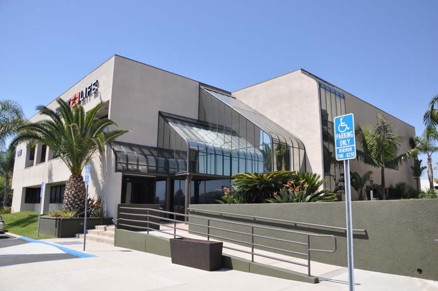 2505 McCabe Way, Irvine, CA for lease - Building Photo - Image 2 of 11