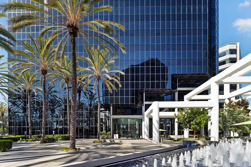 18100 Von Karman Ave, Irvine, CA à louer - Photo du bâtiment - Image 2 de 2