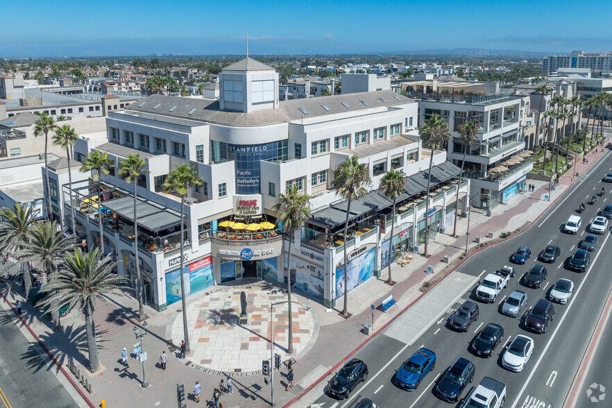 300 Pacific Coast Hwy, Huntington Beach, CA for lease - Building Photo - Image 3 of 9