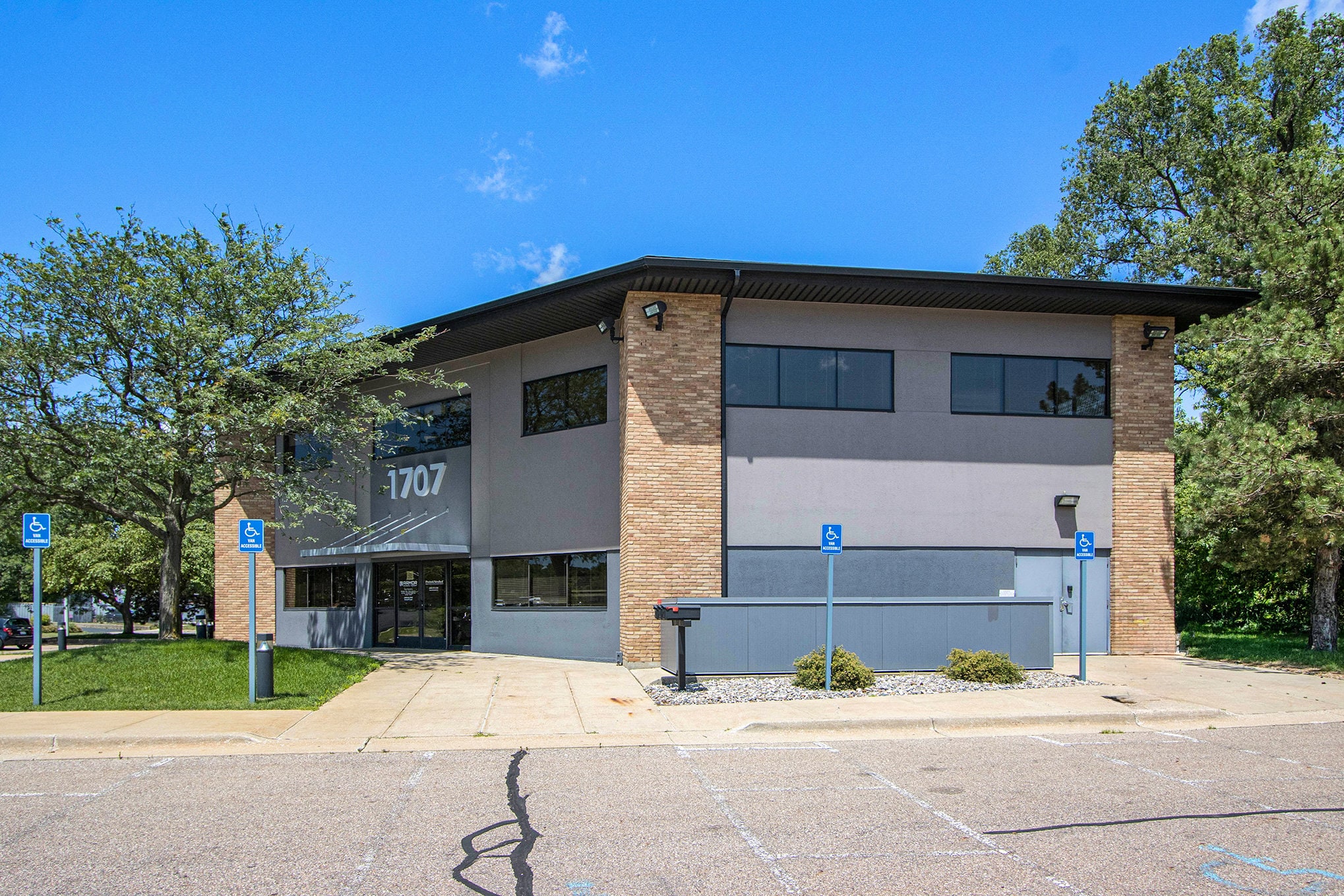 1707 S Park St, Kalamazoo, MI for lease Building Photo- Image 1 of 5