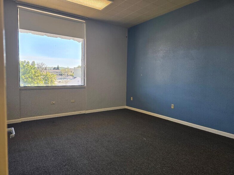 1139-1155 A St, Hayward, CA à louer - Photo du bâtiment - Image 3 de 7