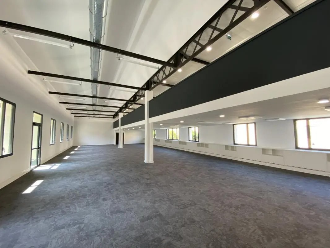 Bureau dans Vénissieux à vendre Photo intérieure- Image 1 de 10