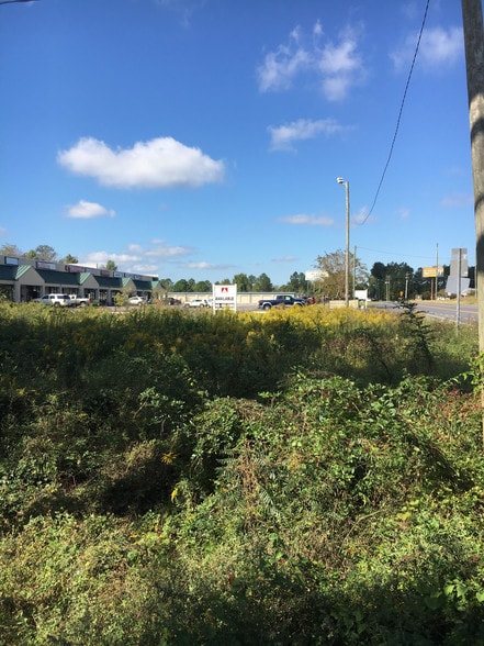 Third Loop rd, Florence, SC for sale - Primary Photo - Image 2 of 2