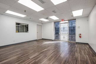 Plus de détails pour 11233-11251 Leo Ln, Dallas, TX - Industriel à louer