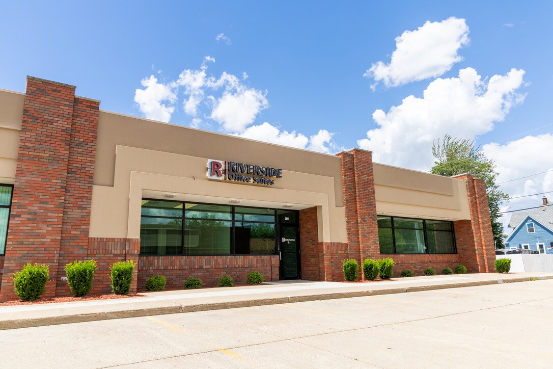 440-480 Eureka Rd, Wyandotte, MI à louer Photo principale- Image 1 de 12