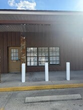 1014 W Dr. Martin Luther King Jr Blvd, Seffner, FL for lease Building Photo- Image 2 of 8