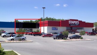 Plus de détails pour 747 Notre Dame Ave, Greater Sudbury, ON - Vente au détail à louer