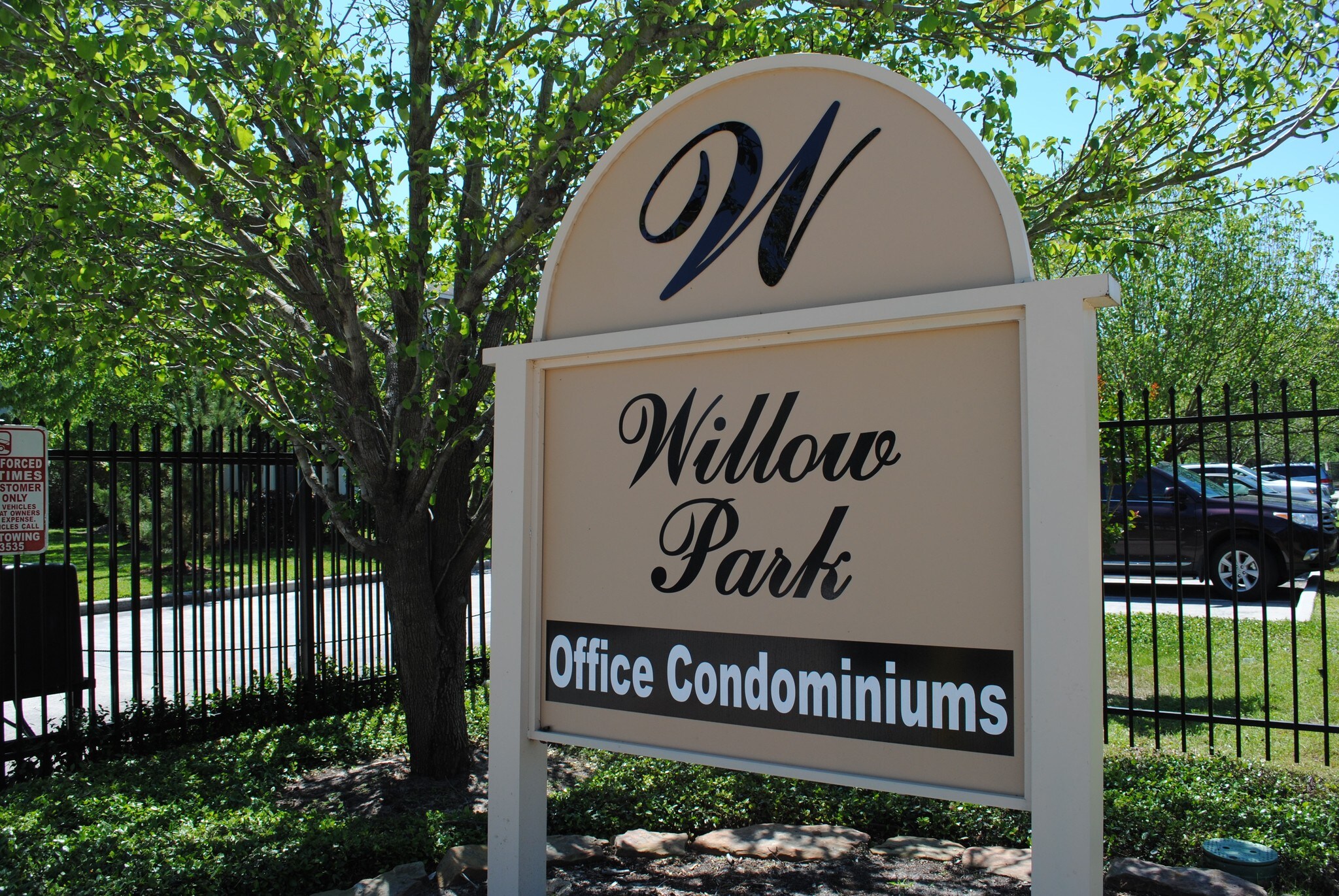 12824 Willow Centre Dr, Houston, TX à vendre Photo du bâtiment- Image 1 de 22