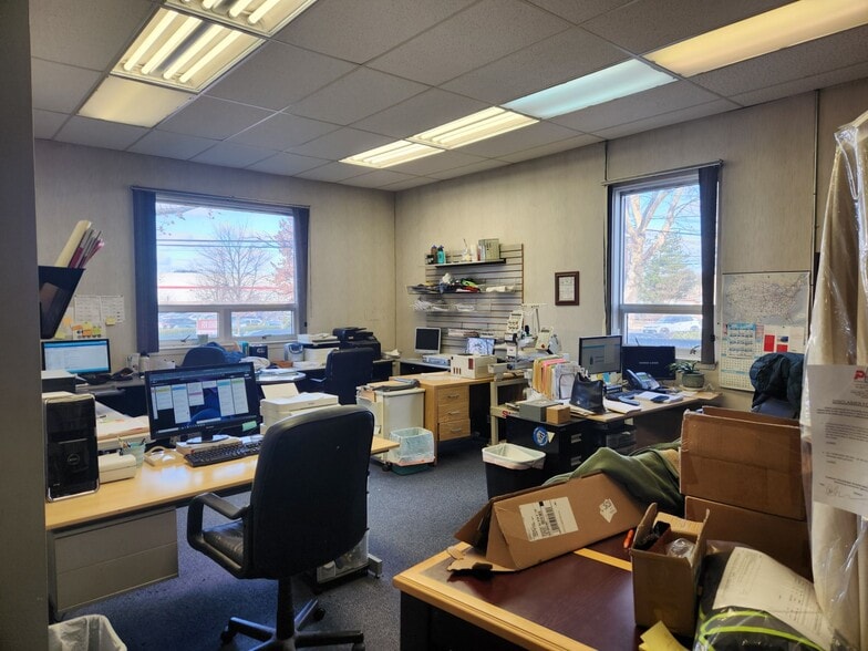 1166-1200 W Chestnut St, Union Township, NJ à louer - Photo du bâtiment - Image 3 de 9