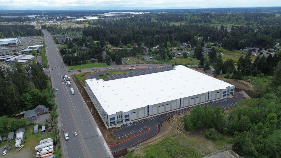15720 Canyon Rd E, Puyallup, WA à vendre - Photo du bâtiment - Image 3 de 5