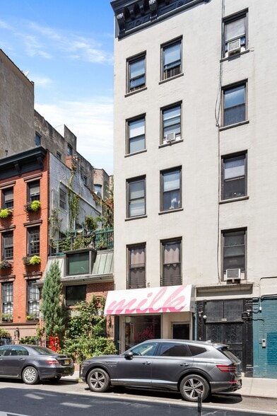 251 E 13th St, New York, NY for lease - Building Photo - Image 2 of 6