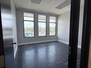 8200-8250 66th St N, Pinellas Park, FL for lease Interior Photo- Image 2 of 6