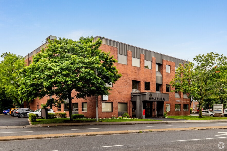 370 Ch de Chambly, Longueuil, QC for lease - Building Photo - Image 1 of 4
