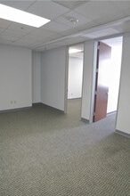 1270 N Loop 1604 E, San Antonio, TX for lease Interior Photo- Image 1 of 5