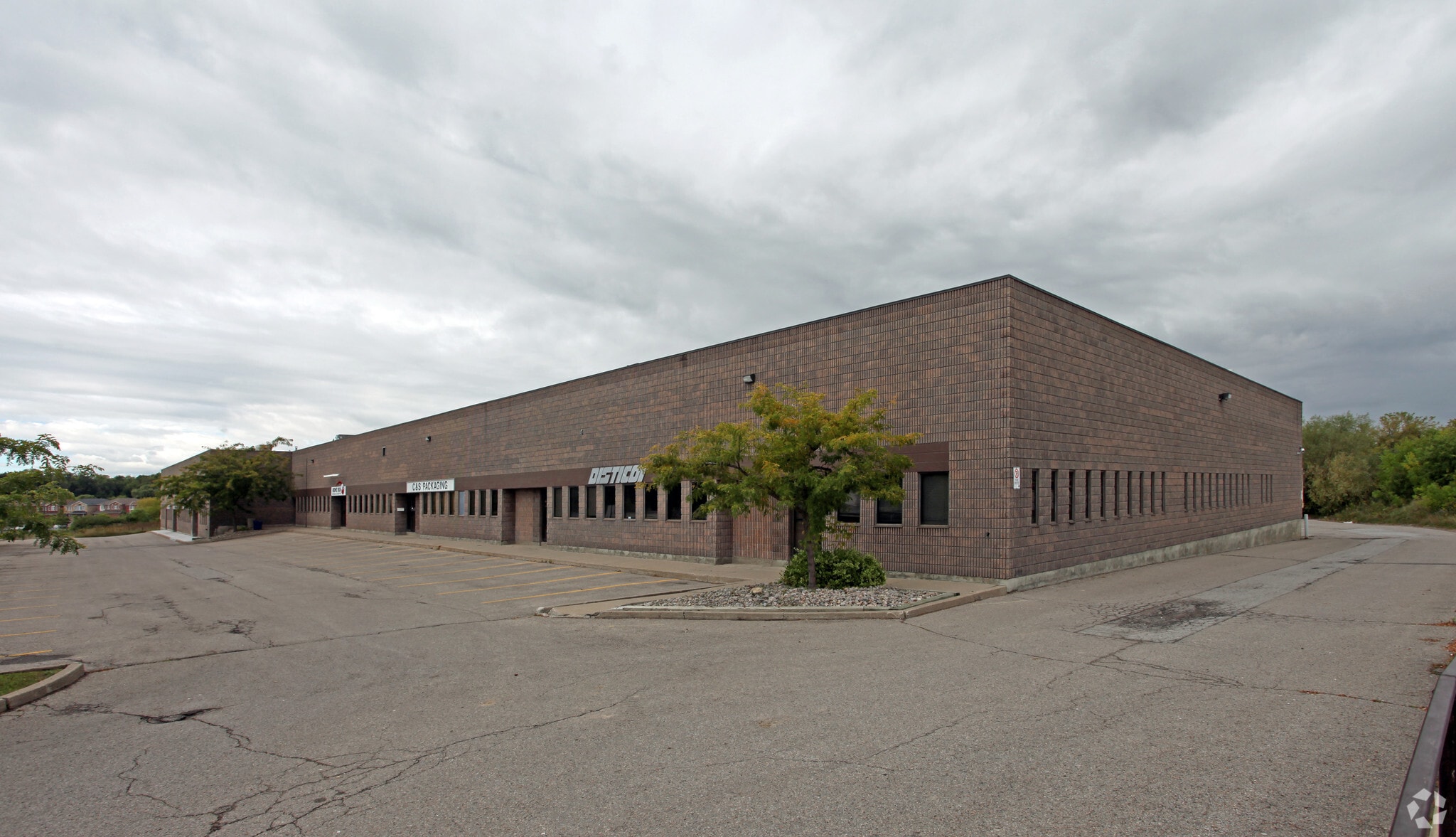 695 Westney Rd S, Ajax, ON for lease Primary Photo- Image 1 of 4