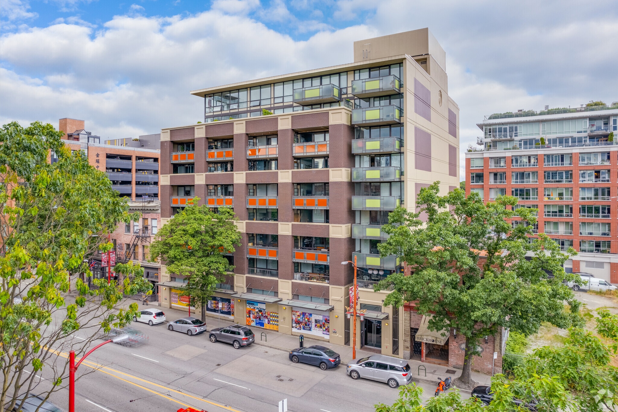 708-716 Main St, Vancouver, BC à vendre Photo du bâtiment- Image 1 de 1