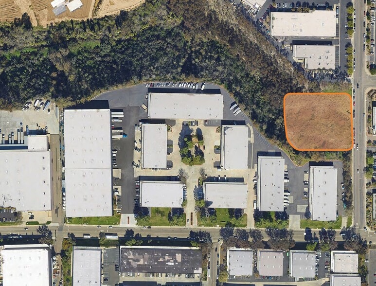 Trade Pl, San Diego, CA for lease - Building Photo - Image 1 of 4