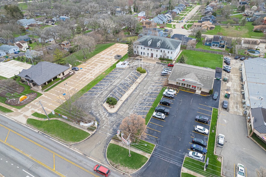 611 W Jefferson St, Shorewood, IL for lease - Aerial - Image 2 of 17