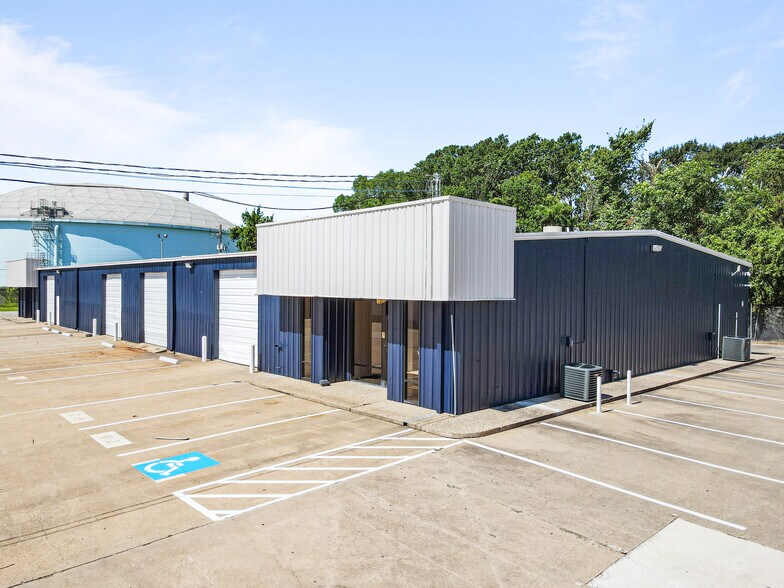1500 Brittmoore Rd, Houston, TX à louer - Photo du bâtiment - Image 3 de 38