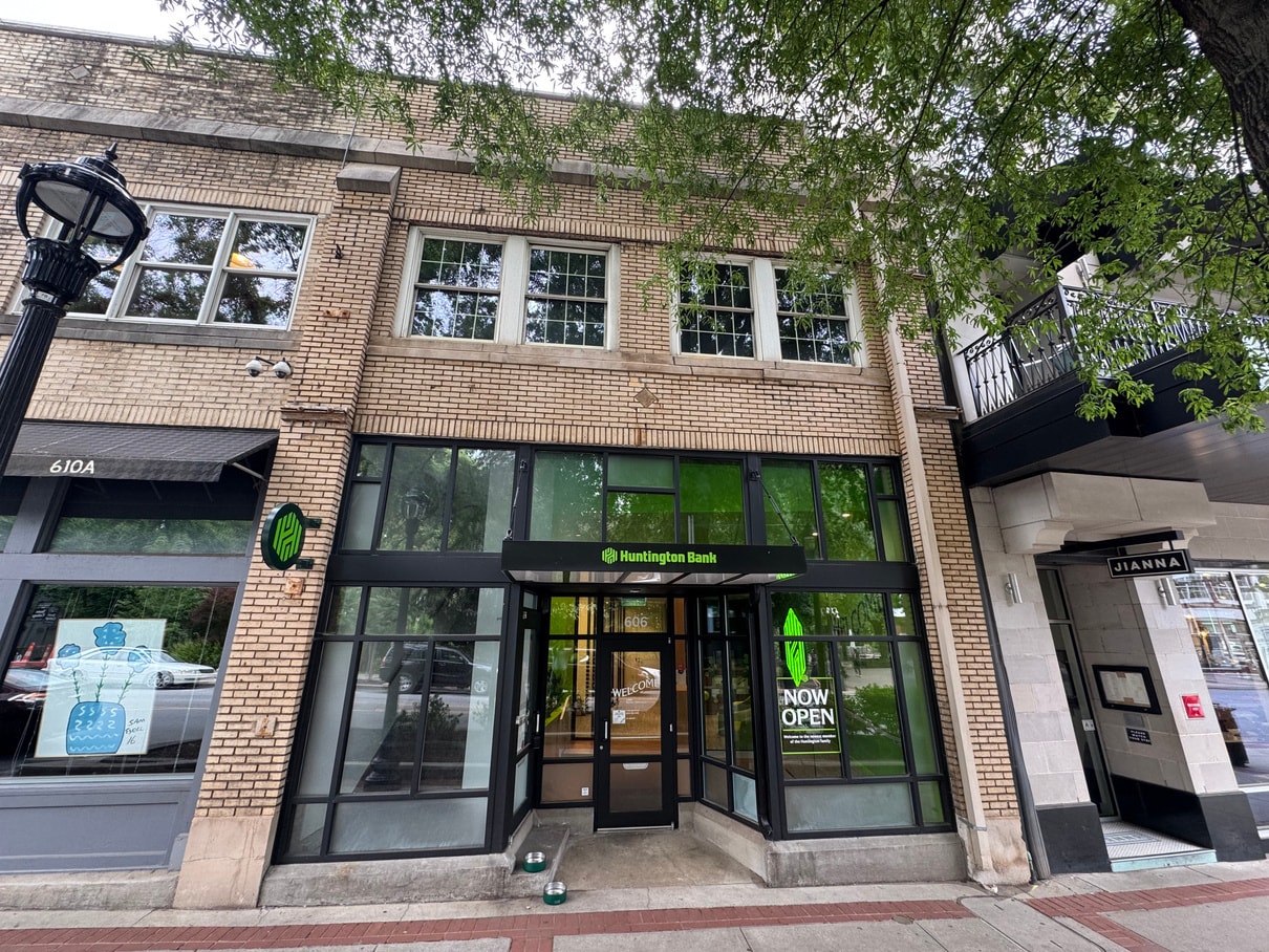 606-608 S Main St, Greenville, SC for lease Building Photo- Image 1 of 14