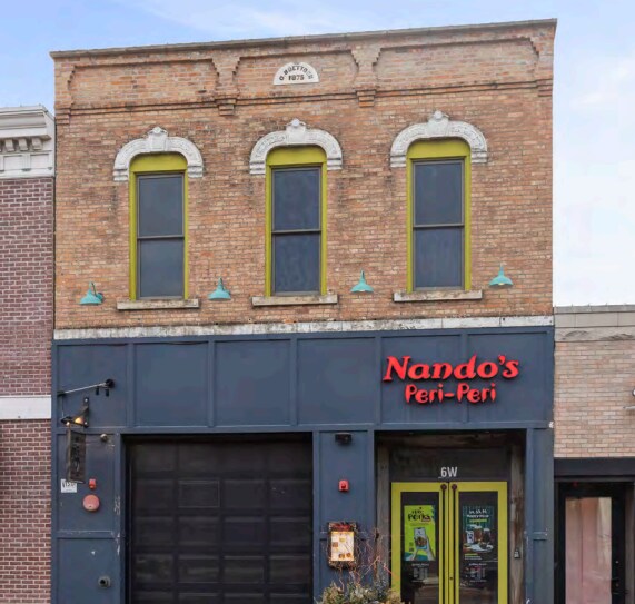 6 W Jefferson Ave, Naperville, IL à louer Photo principale- Image 1 de 2