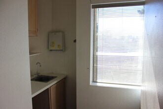 222-228 S Rainbow Blvd, Las Vegas, NV à louer Photo intérieure- Image 2 de 4