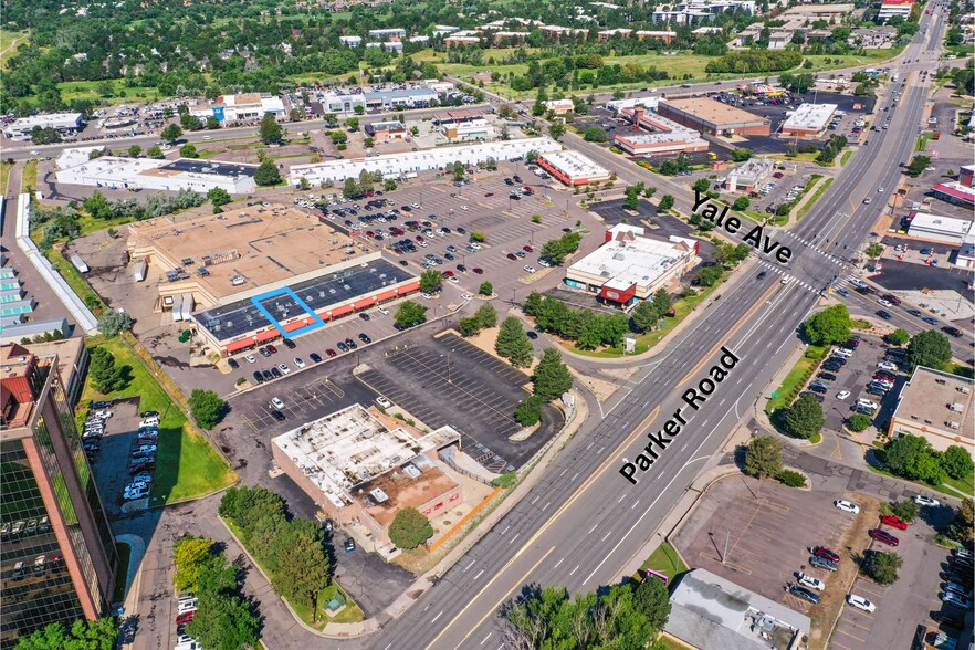 2751 S Parker Rd, Aurora, CO à louer - Aérien - Image 2 de 3