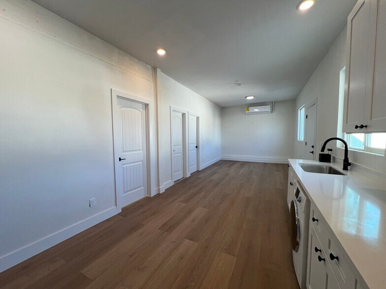 315 E Carol Ave, Phoenix, AZ à vendre - Photo du bâtiment - Image 2 de 18